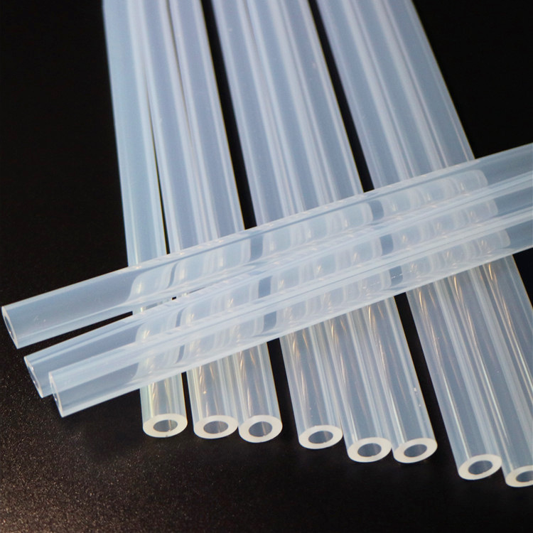 怕硅膠管異味危害健康？嶸牌橡塑采用食品級(jí)鉑金硫化，無異味更安全